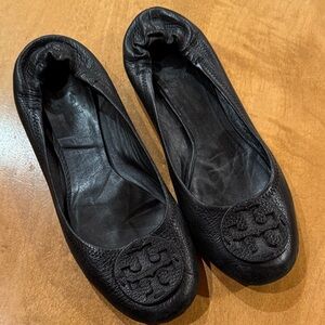 Tory Burch Black Leather Flats with Logo